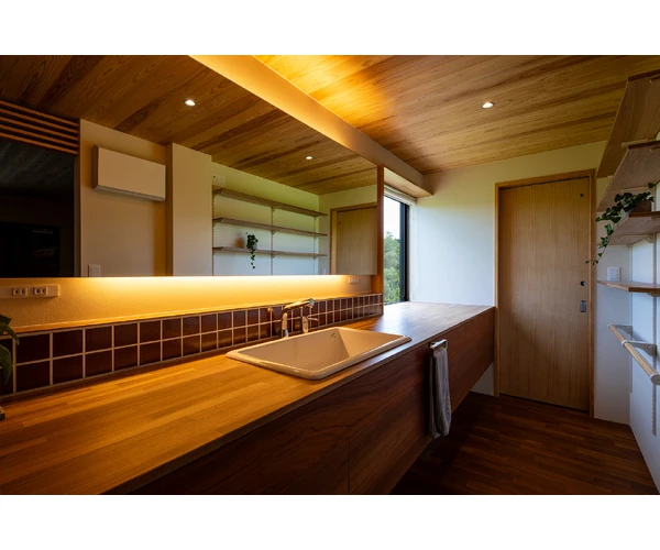 Khouse-022